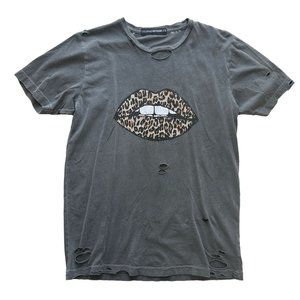 Lulu Simon Studio Small Gray Leopard Animal Print Lips Short Sleeve Cotton T-Shi